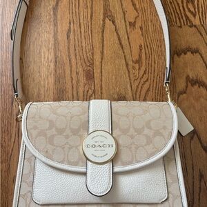 Coach Cream Shoulder Bag Leather Like New
